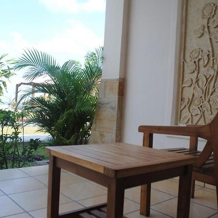 Lombok Beach Hotel Montongbuwoh Exterior photo