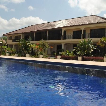 Lombok Beach Hotel Montongbuwoh Exterior photo