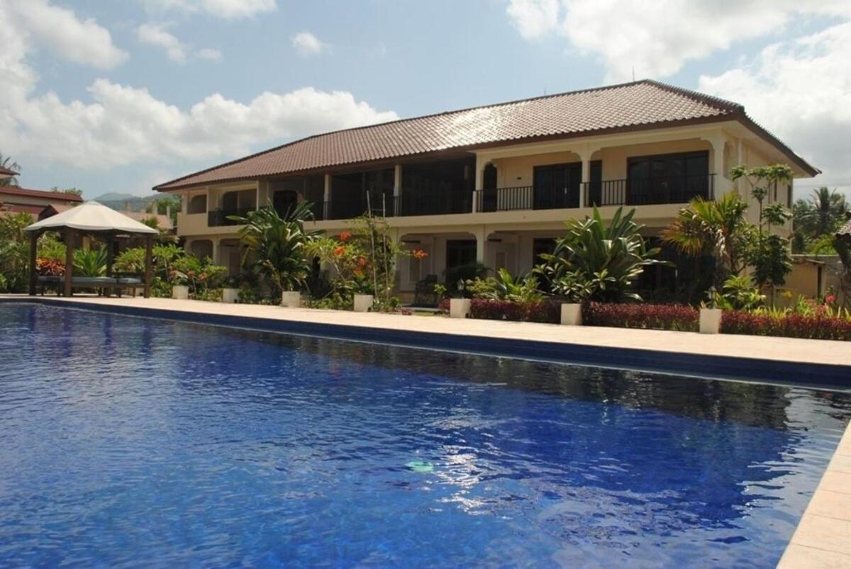 Lombok Beach Hotel Montongbuwoh Exterior photo